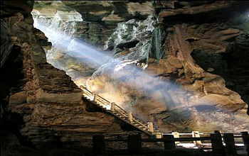 Download this Ngalau Indah Caves picture