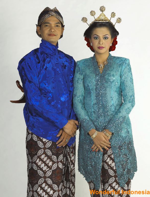 traditional_outfit__1c89c67.jpg