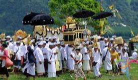 ulun-danu-bratan-temple-tabanan-bali-11.jpg