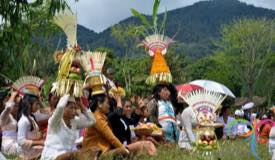 ulun-danu-bratan-temple-tabanan-bali-17.jpg