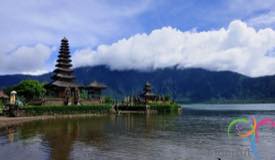 ulun-danu-bratan-temple-tabanan-bali-23.jpg