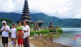 ulun-danu-bratan-temple-tabanan-bali-27.jpg