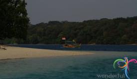 peucang-island-pandeglang-banten-3.jpg