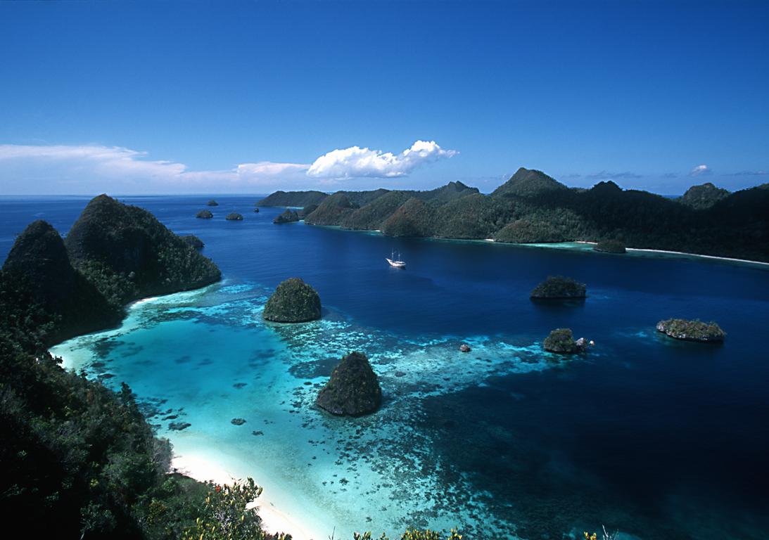 raja ampat paradise tour