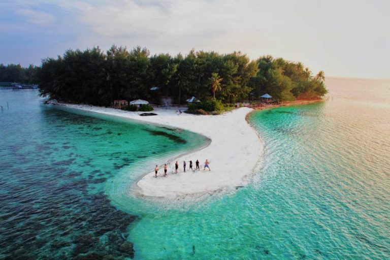 family trip karimun jawa