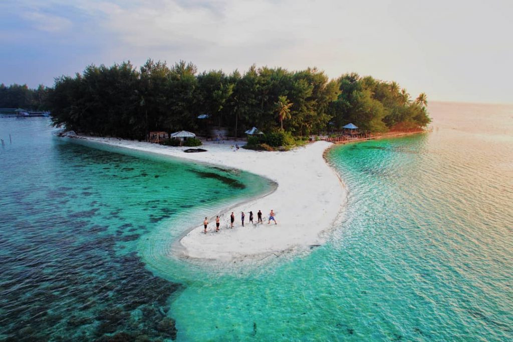 perjalanan tour karimunjawa