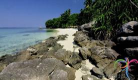 batu-topeng-beach-karimunjawa-1.JPG