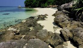 batu-topeng-beach-karimunjawa-2.JPG