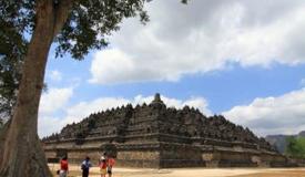 borobudur-temple-central-java-8.JPG