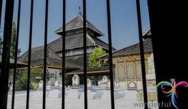 demak-great-mosque-central-java-2.JPG