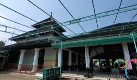 demak-great-mosque-central-java-3.JPG