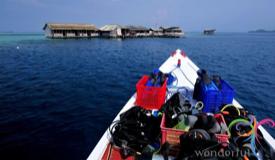 floating-inn-karimunjawa-central-java-3.JPG