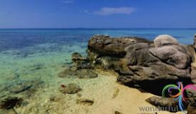 tanjung-gelam-beach-karimunjawa-3.JPG