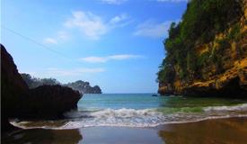 images/gallery/dangkal/dangkal-beach-pacitan-east-java-2.jpg