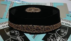 gallery/gresik/craft-songkok-gresik.jpg