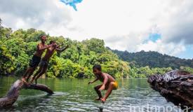 gallery/gresik/kastoba-lake-bawean-gresik-1.jpg