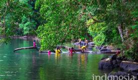 gallery/gresik/kastoba-lake-bawean-gresik-2.jpg