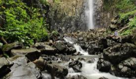 gallery/gresik/laccar-waterfall-gresik-1.jpg