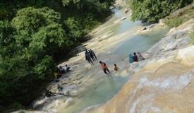 gallery/nganjuk/grojogan-dhuwur-sumbermiri-1.jpg