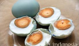 gallery/sidoarjo/culinary-salted-egg.jpg