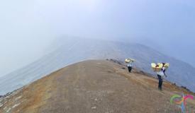 ijen-crater-banyuwangi-east-java-3.jpg