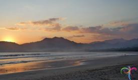 pulau-merah-island-banyuwangi-east-java-3.jpg