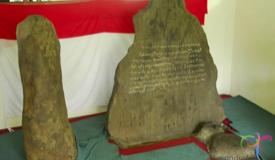 prasasti-batu-tulis-bogor-west-java-2.jpg