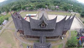 pagaruyung-palace-west-sumatra-2.jpg