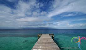 liang-beach-ambon-maluku-2.jpg