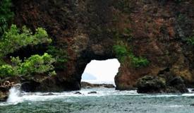 pintu-kota-beach-ambon-maluku-4.jpg