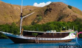 labuan-bajo-flores-east-nusa-tenggara-1.jpg