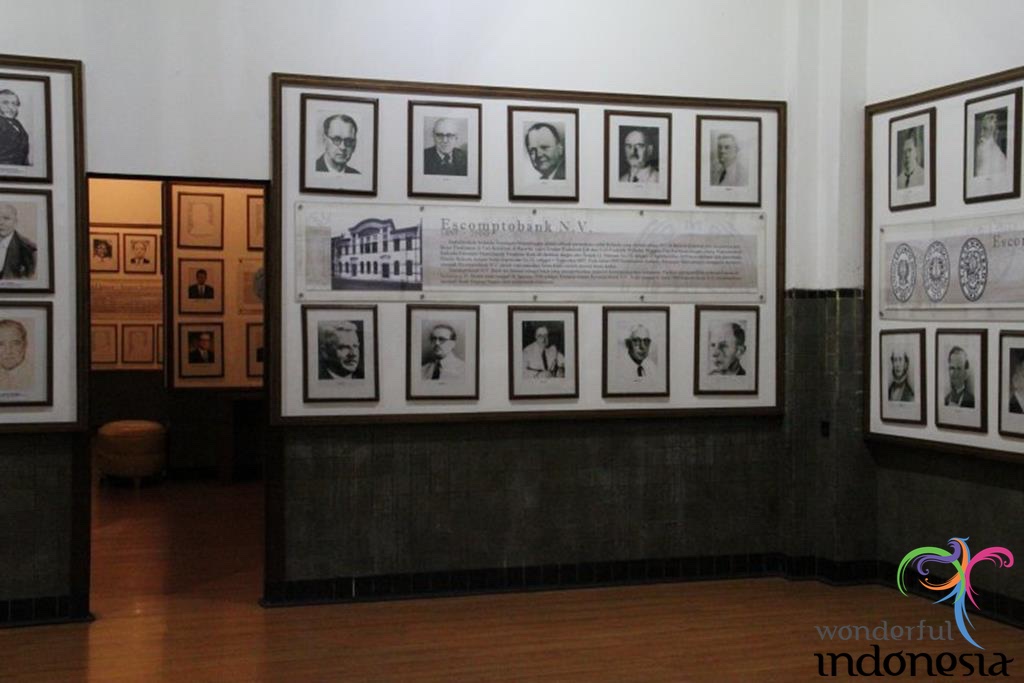 Jakarta Tourism Photo Gallery museum mandiri jakarta 5