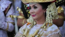 traditional-clothes-lampung-4.jpg