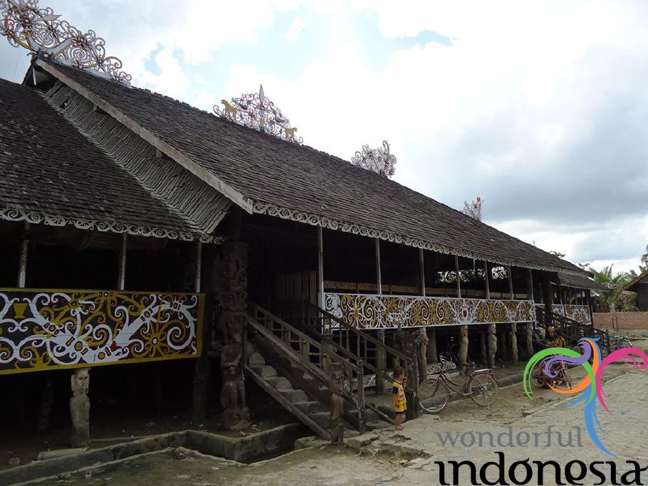 75 Gambar Rumah Adat Dayak Kalimantan Terbaru Kumpulan 