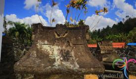 archaeological-park-waruga-sawangan-north-sulawesi-1.JPG