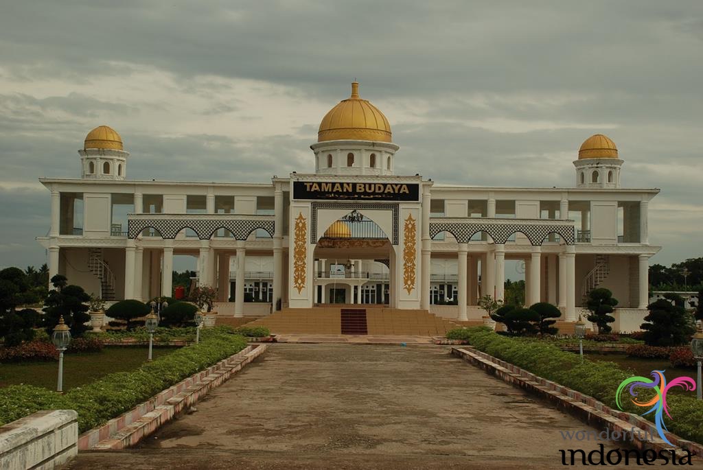 Riau Tourism - Photo Gallery - taman budaya