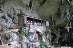 gallery/londa/londa-cave-grave-toraja-02.jpg