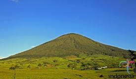 mount-dempo-pagaralam-south-sumatra-1.jpg