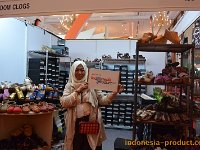 kloom clogs