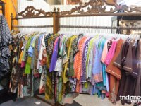 Dewi Sambi - batik fashion