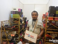 Falluja Omah Vinyl - leather accessories
