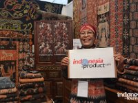 Rambuata-Sumba-Collection-tenun-ikat-maker