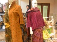 Rumah-Jahit-Amanti-traditional-batik-clothes