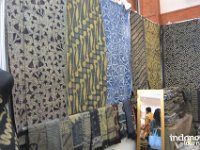 Tenun-Gedog-Zaenal-premium-quality-fabric