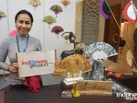 Wiracana Handfan - indonesian craft and souvenir
