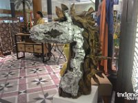 handmade-craft-and-souvenir