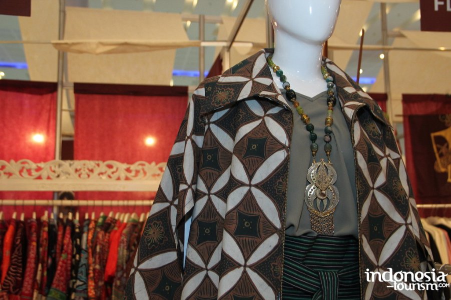 elegant-batik-3