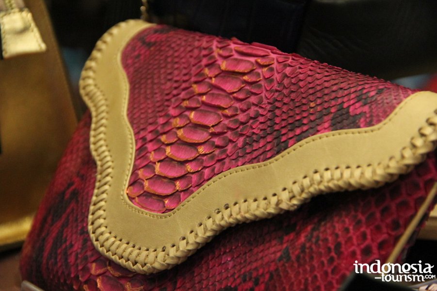 huraira-leather-bag-9