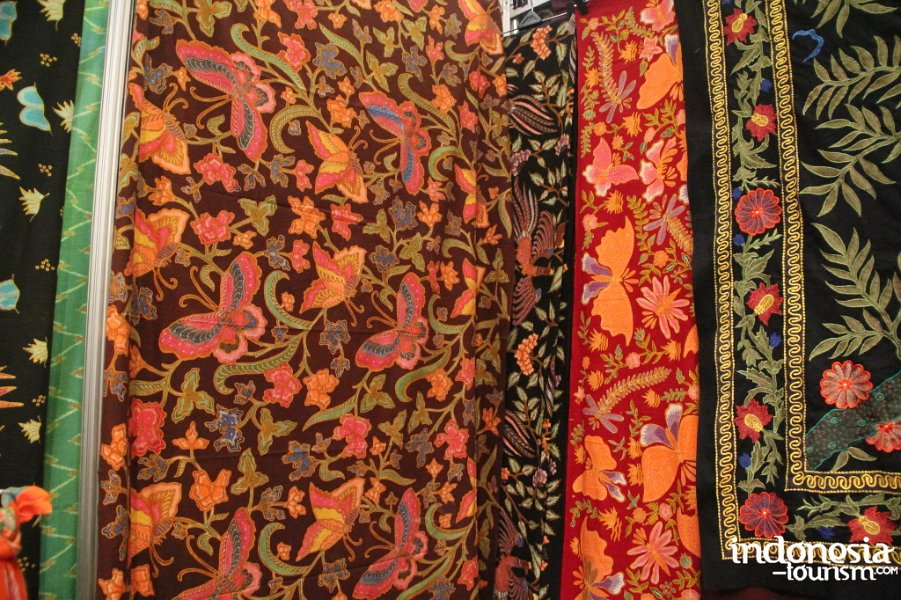 olive-gallery-batik-10