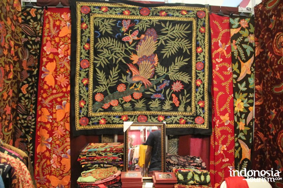 olive-gallery-batik-5